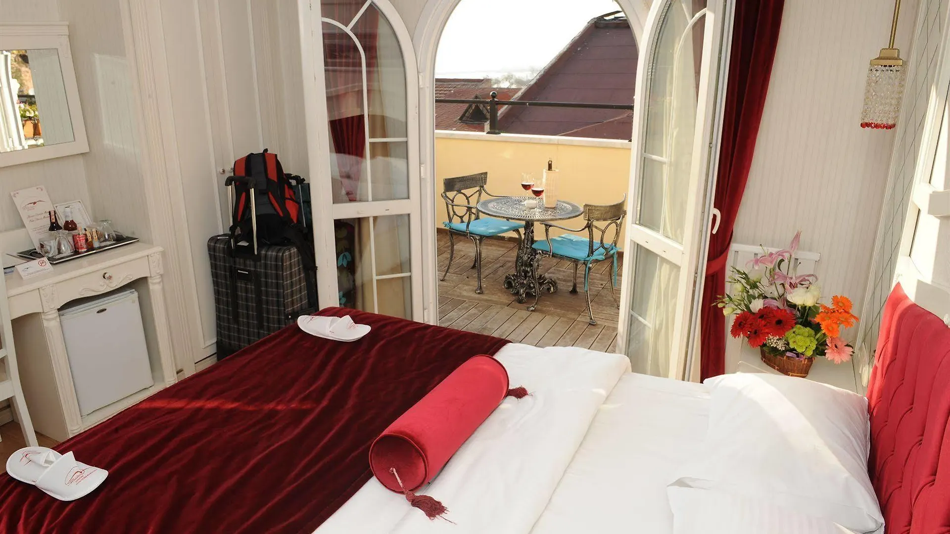 Albatros Premier Hotel Istanbul 4*,