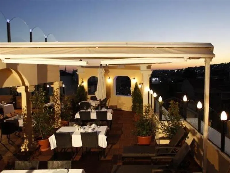 Albatros Premier Hotel Istanbul 4*,